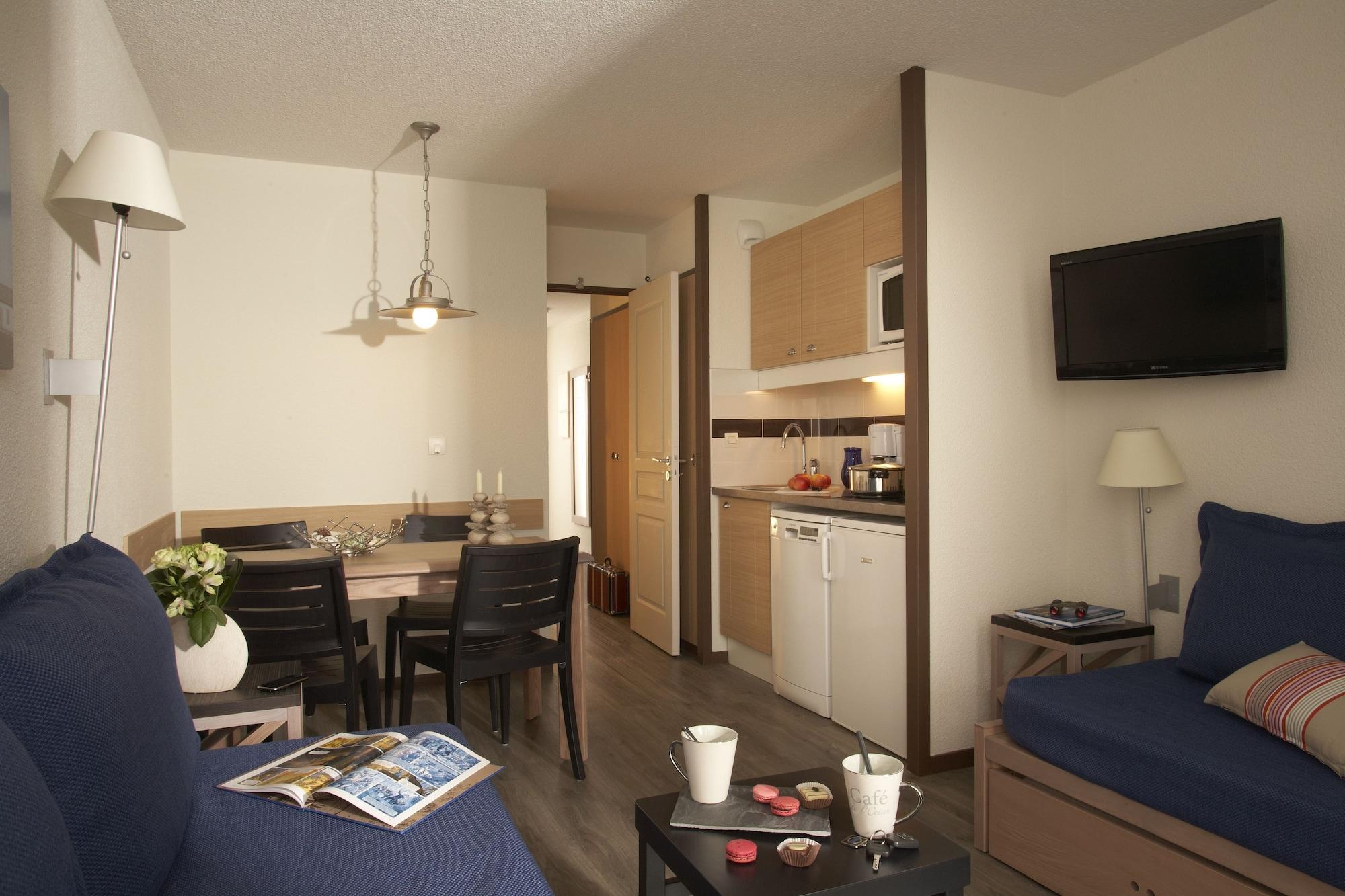 Sowell Residences Le Port Trouville-sur-Mer Buitenkant foto