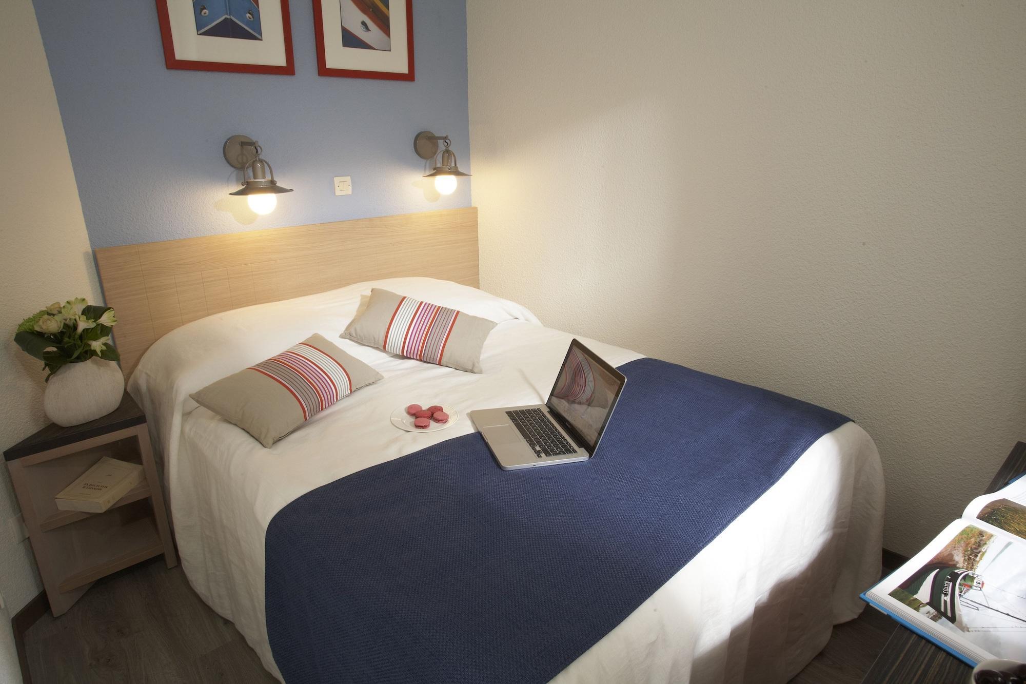 Sowell Residences Le Port Trouville-sur-Mer Buitenkant foto